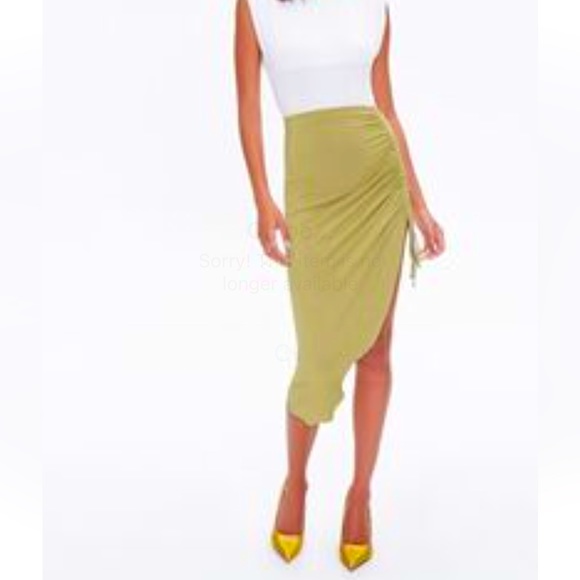 Forever 21 Dresses & Skirts - 🍒 Forever 21 Asymmetrical Rutched High Rise Skirt